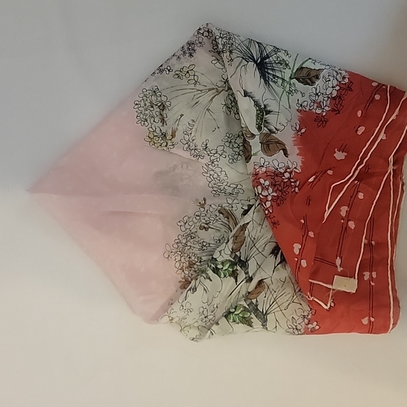 Hadson Vintage Printed Red Pink Floral Silk Scarf - Picture 4 of 4